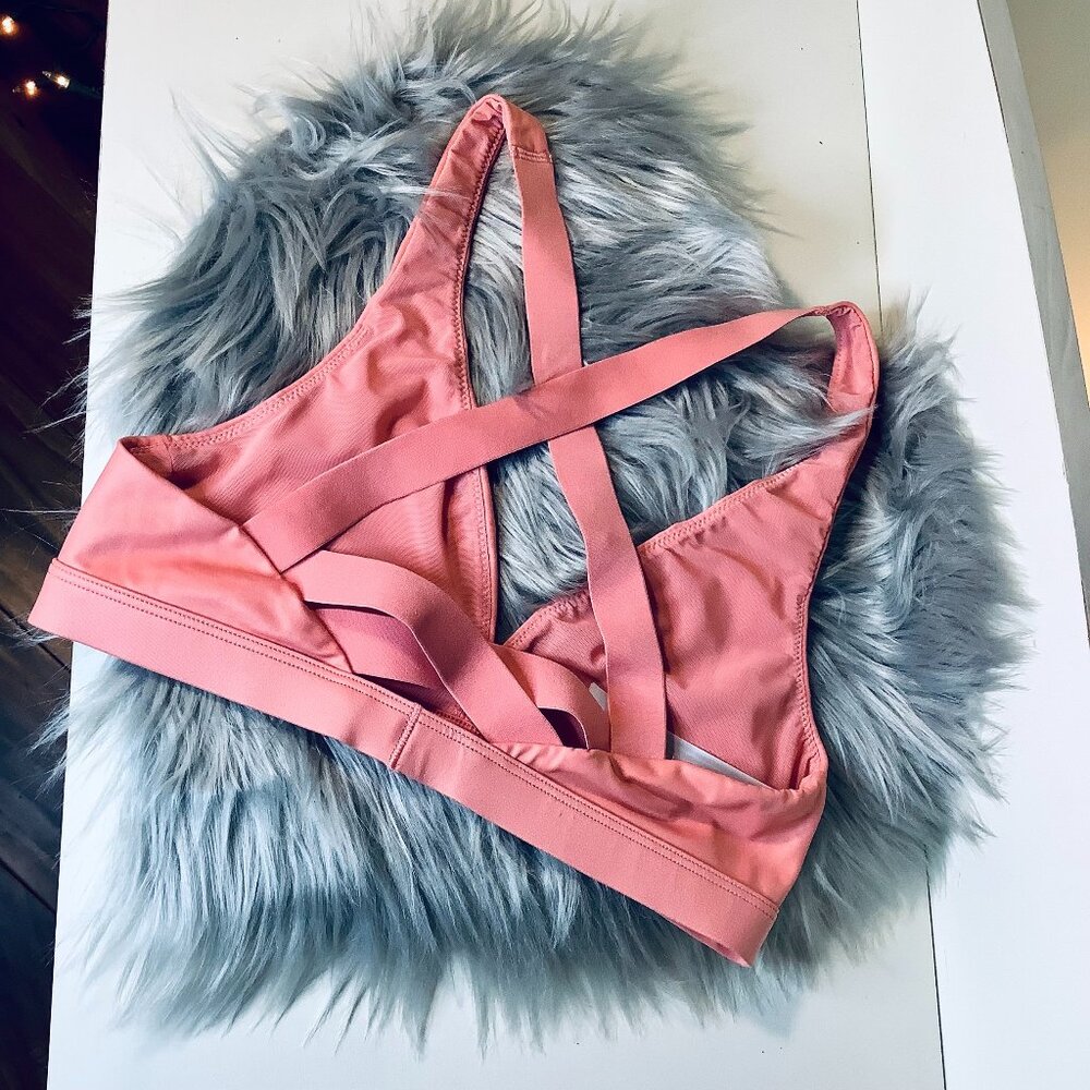 Victoria's Secret Sport Strappy Crisscross Back Coral Sports Bra Women's S